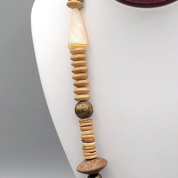 Vintage Boho Wooden & Mother of Pearl MOP Shell Beaded Necklace Barrel Close - Picture 3 of 11